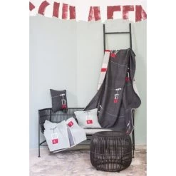 David Fussenegger SILVRETTA Gondel Kissenhülle - 40x40 Cm - Anthrazit 5 David Fussenegger SILVRETTA Gondel Kissenhülle - 40x40 Cm - Anthrazit -Boutique-Kissen-Discounter 373645 big 1