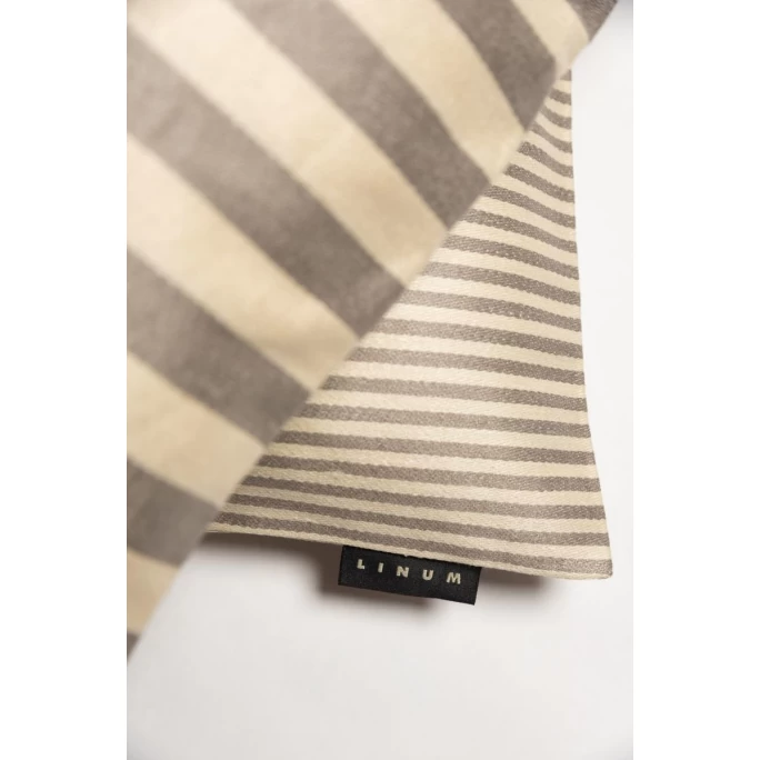 Linum AMALFI Kissenhülle - 35x50 Cm - Maulwurfbraun G14 4 Linum AMALFI Kissenhülle - 35x50 Cm - Maulwurfbraun G14 – Bild 2