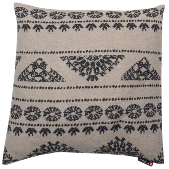 David Fussenegger SILVRETTA Häkelmuster Kissenhülle - 50x50 Cm - Natur 3 David Fussenegger SILVRETTA Häkelmuster Kissenhülle - 50x50 Cm - Natur