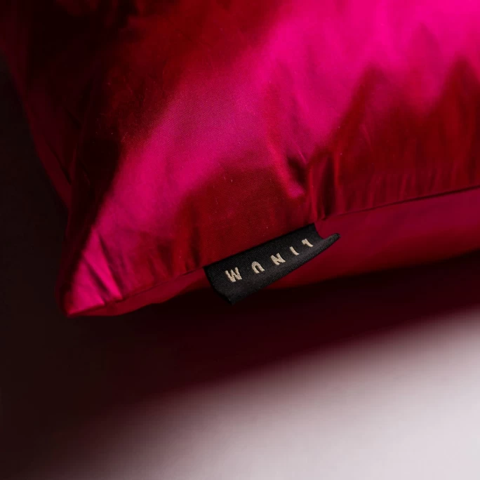 Linum SILK Kissenhülle - 40x40 Cm - Fuchsia Red D35 4 Linum SILK Kissenhülle - 40x40 Cm - Fuchsia Red D35 – Bild 2