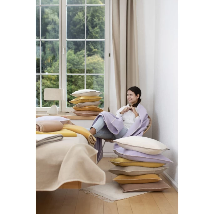 David Fussenegger SYLT Kissenhülle Uni Mit Zierstich - 40x40 Cm - Lila 4 David Fussenegger SYLT Kissenhülle Uni Mit Zierstich - 40x40 Cm - Lila – Bild 2