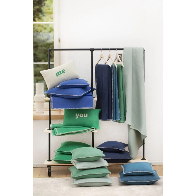 David Fussenegger SYLT Kissenhülle Uni Mit Zierstich - 40x40 Cm - Smaragd 4 David Fussenegger SYLT Kissenhülle Uni Mit Zierstich - 40x40 Cm - Smaragd – Bild 2